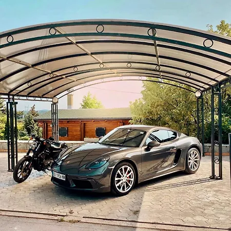 빌라 Luxury Private Estate Families & Groups Pool & Bbq Garden & Yard Free Parking Near Center