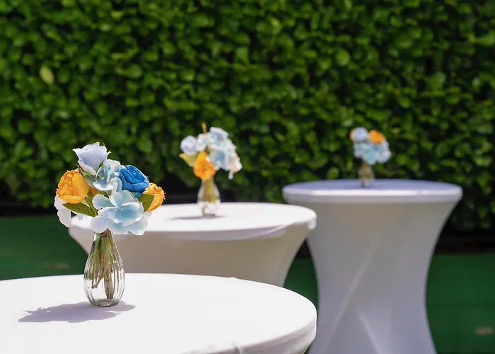 빌라 Luxury Private Estate Families & Groups Pool & Bbq Garden & Yard Free Parking Near Center 베오그라드