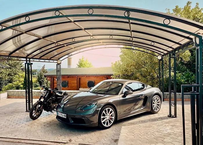 빌라 Luxury Private Estate Families & Groups Pool & Bbq Garden & Yard Free Parking Near Center